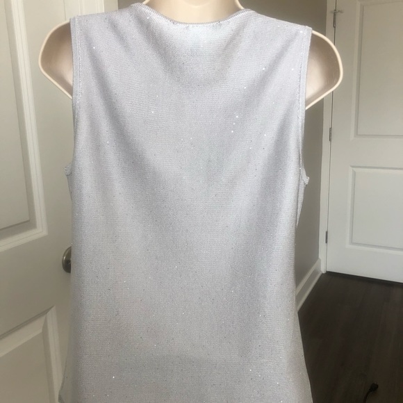 White House Black Market Cowl Neck Top size Extra Small - Picture 4 of 5